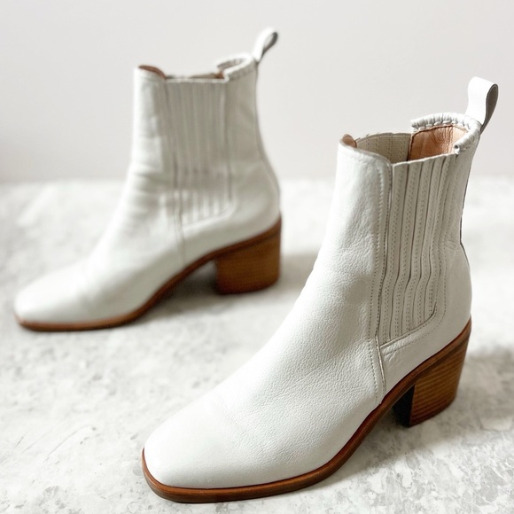 Anthropologie Silent D Naydo Chelsea Heel Boots 37 White Leather Southwestern - Picture 3 of 10